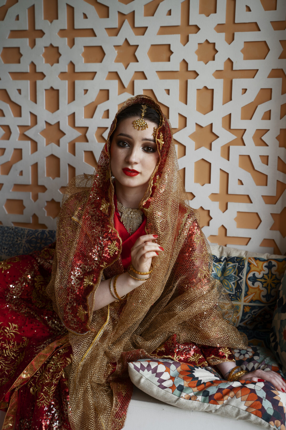 Jule Sari: Unveiling My World - bzdmpsx